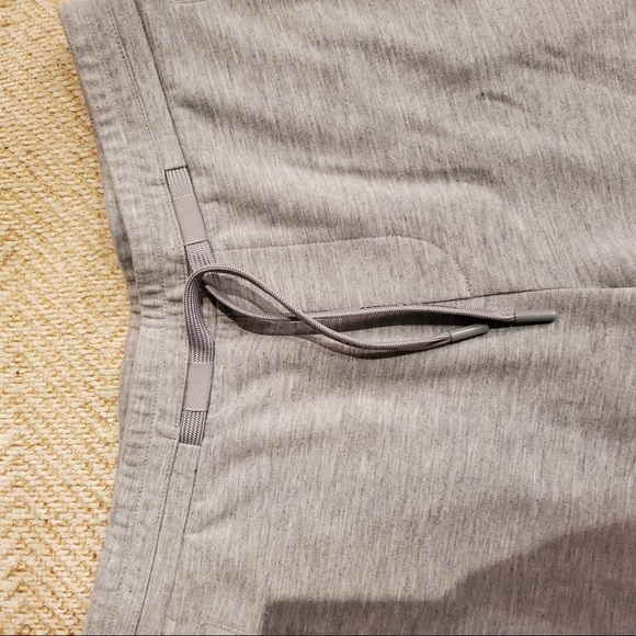 NWOT ARMANI EXCHANGE SHORTS - Picture 7 of 12